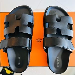 HERMES calfskin women’s chypre sandals